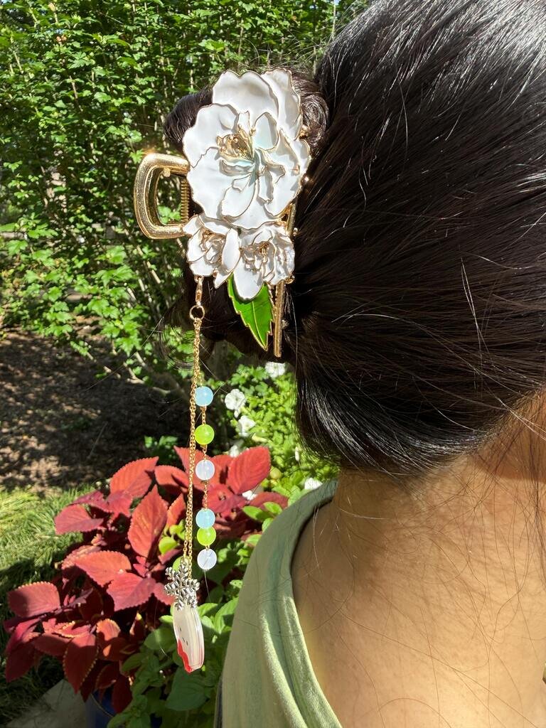 Flowers in Deepspace Hairclaws