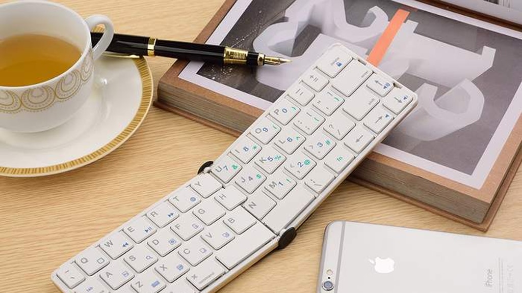 Best folding keyboard got better,up to 1 Year Stand-by Time.